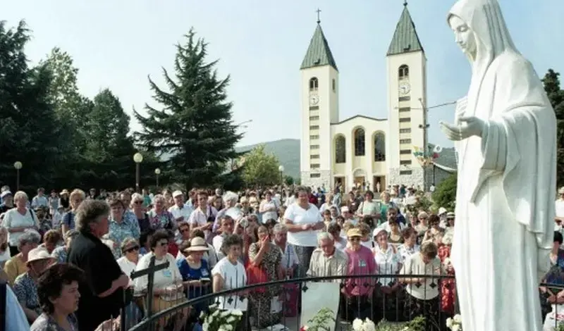MEĐUGORJE se molitvom krunice priprema za 45. obljetnicu Gospinih ukazanja