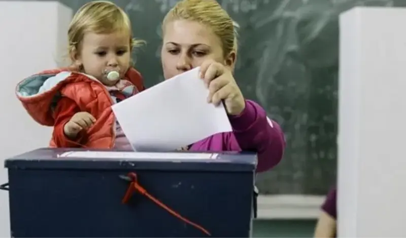 Počeli izbori u BiH, prvi put se koriste biometrijska autenfifikacija i optički skeneri