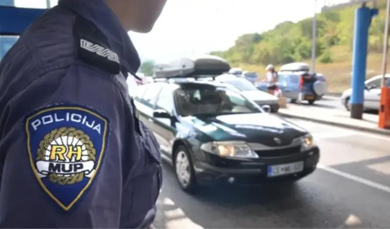 Zaustavili Slovenku na granici sa 22 kg kokaina, pištoljima..