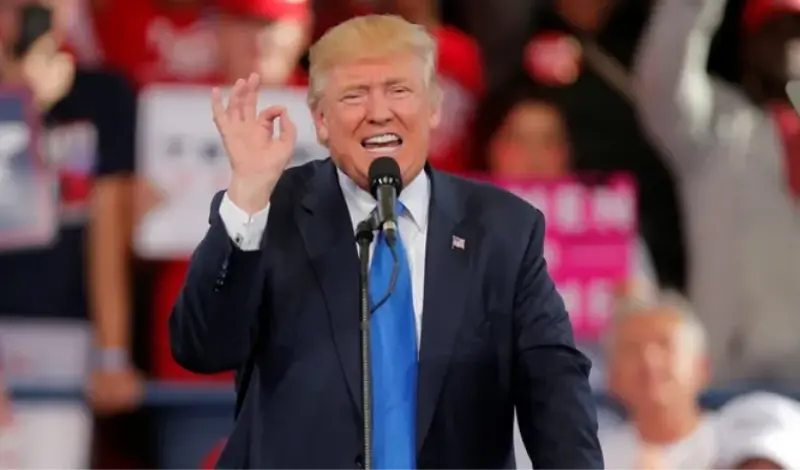 Pucano na Donalda Trumpa!