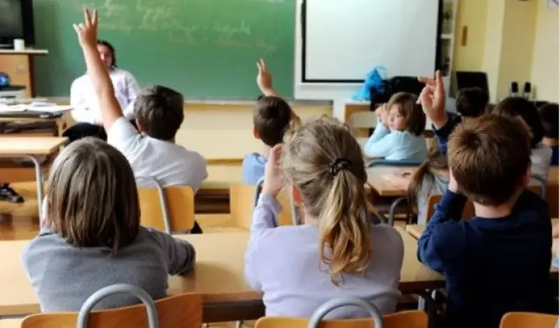 Mostar: Ugledni liječnik održao predavanje o važnosti kretanja djece i uvođenju novih metoda učenja 