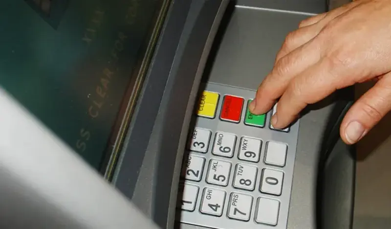 Dok depoziti u bankama rastu, zaduženost po glavi stanovnika BiH veća od 4000 maraka
