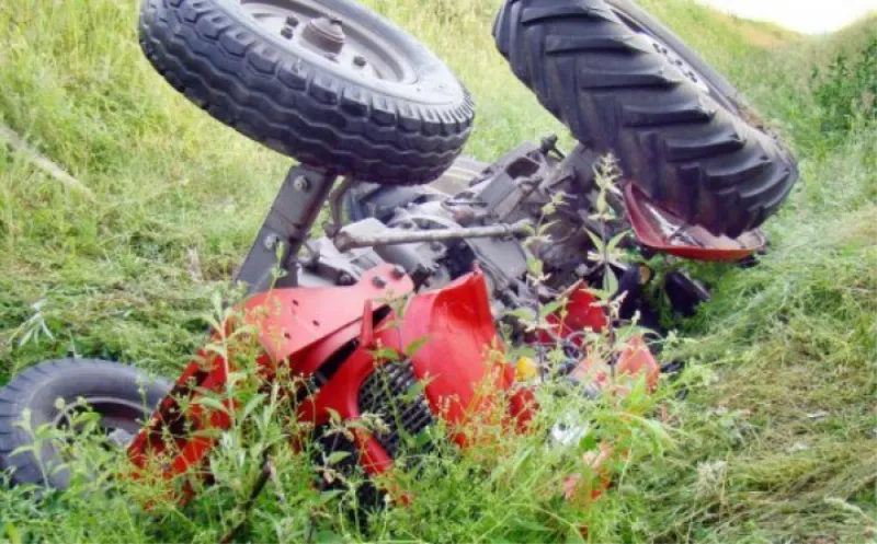 Traktor se prevrnuo, muškarac poginuo