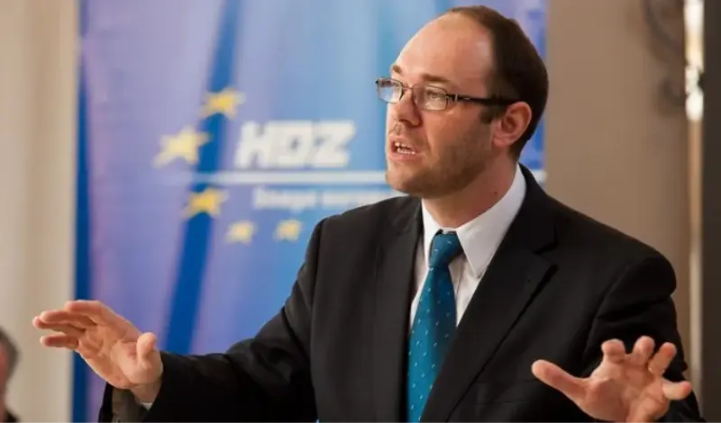 Stier političarima u BiH: Vrijeme vam istječe, gubite prilike i novce