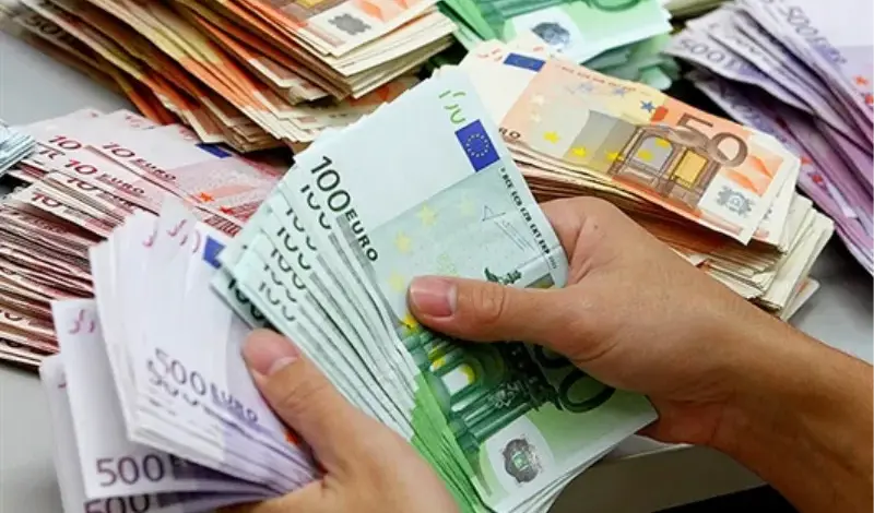Banke u Hrvatskoj u prvih 6 mjeseci ove godine zaradile više od 800 milijuna eura
