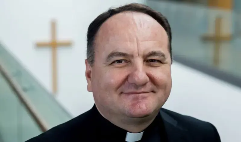 Svećenik kojeg je Petar Palić 2021. poslao u Neum, upisan kao vlasnik nekretnina uz more! On se pozvao na biskupa