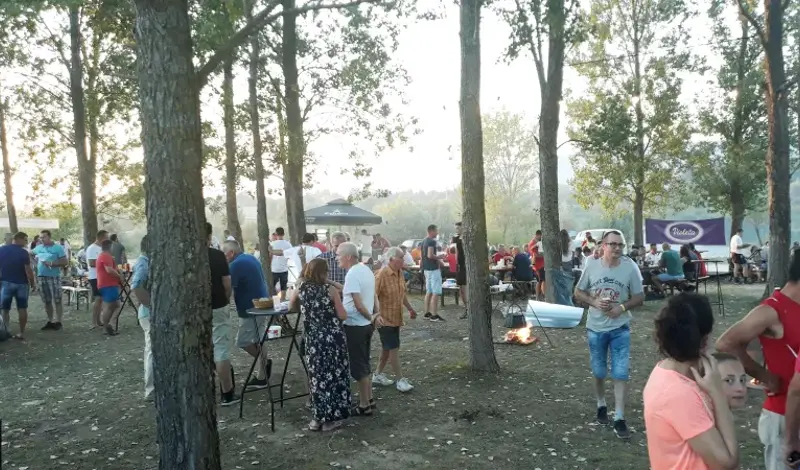 Tradicionalna Fišijada na Jezeru Krenica: Spoj dobre hrane, druženja i predivnog ambijenta