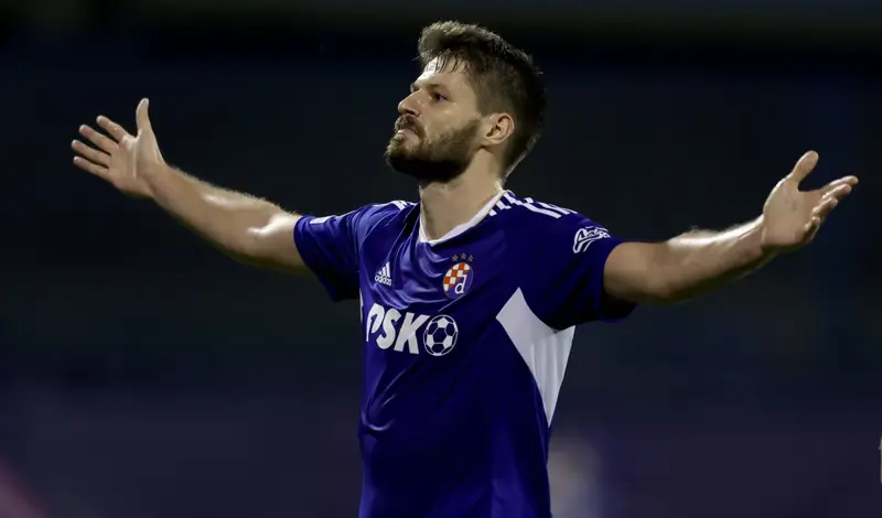 DINAMO JE PRAVI ŠAMPION! Rijeka poražena na Rujevici, Modri na korak od naslova prvaka!