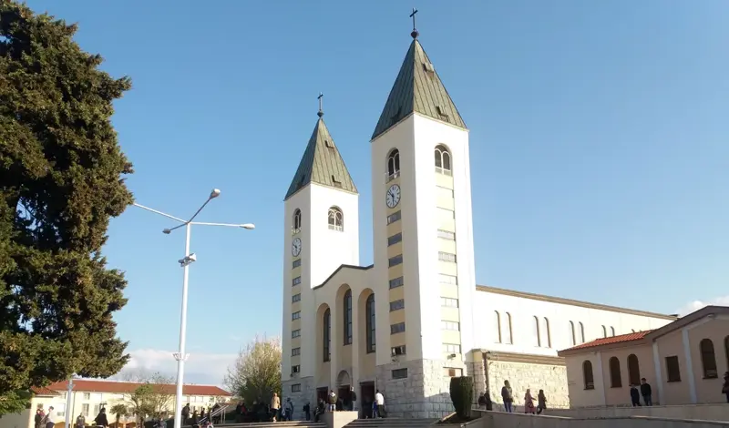 Ovo je ljetni raspored molitvenog programa u Međugorju