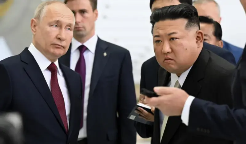 Rusija je spala na to da Putin mora tepati Kimu