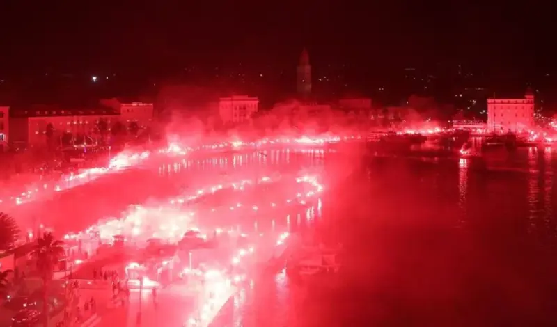 Torcida 'zapalila' Rivu pred Dinamo 