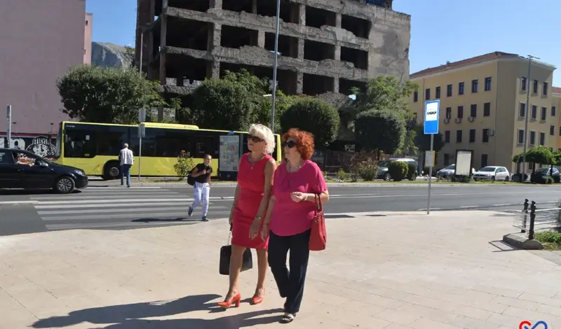 FOTO: Prošetali smo s fotoaparatom kroz Mostar! U kadar nam upala i jedna od najljepših voditeljica u BiH
