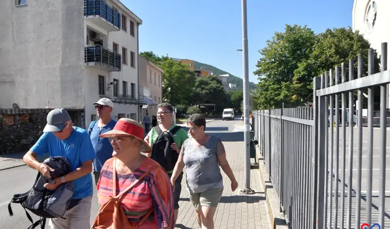 FOTO: Prošetali smo s fotoaparatom kroz Mostar! U kadar nam upala i jedna od najljepših voditeljica u BiH