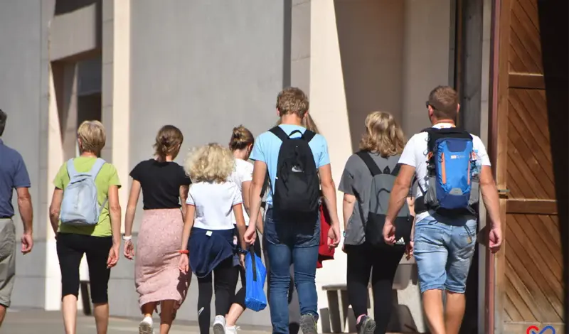 FOTO: Prošetali smo s fotoaparatom kroz Mostar! U kadar nam upala i jedna od najljepših voditeljica u BiH