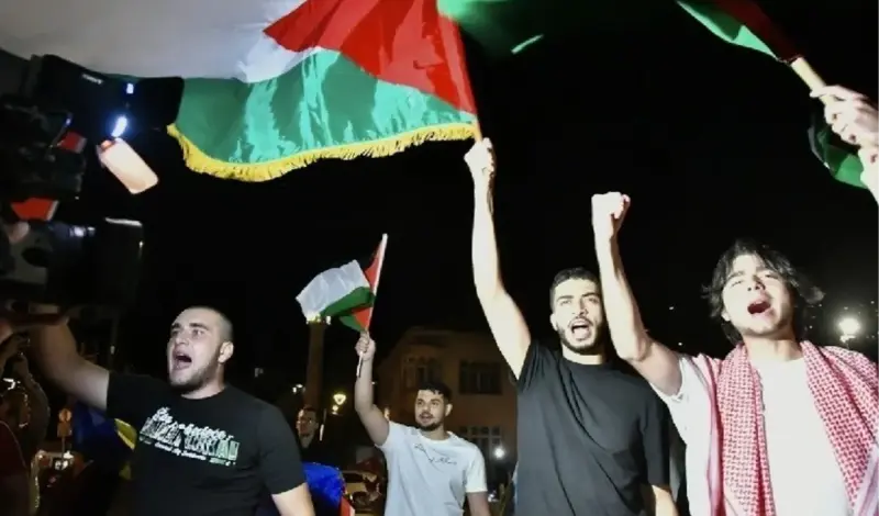 Kao da nam nije dosta naših ratova... 'Prijatelji Palestine' vikali i plakali u Sarajevu