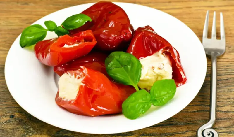 Recept: Paprika punjena sirom