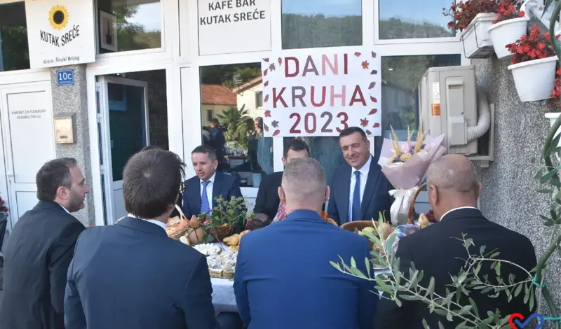 FOTO: Kutak sreće u Širokom Brijegu nas je obradovao, zahvaljujući divnom osoblju tu se pije najbolja kava
