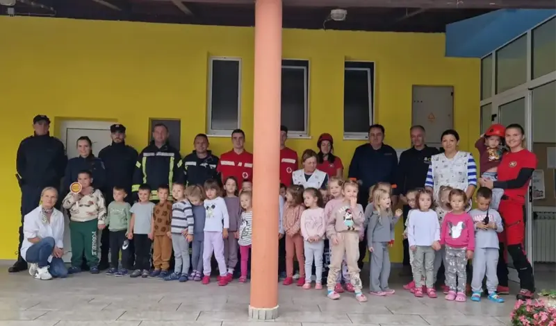 Grude: Pripadnici Civilne zaštite ŽZH educirali najmlađe FOTO