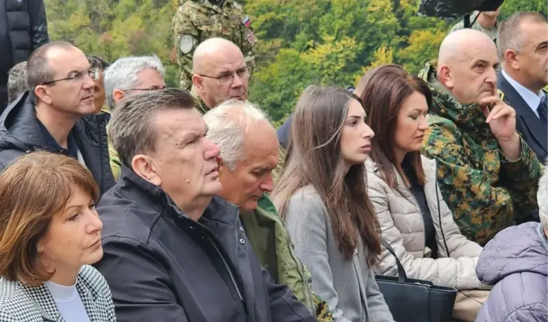 FOTO: Je li nadbiskup Vukšić s Bobovca poslao snažnu poruku Plenkoviću i Milanoviću!?