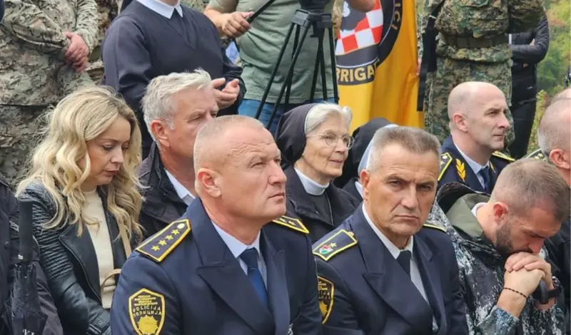 FOTO: Je li nadbiskup Vukšić s Bobovca poslao snažnu poruku Plenkoviću i Milanoviću!?