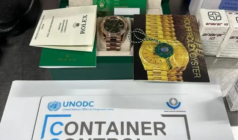 FOTO: Kinezi i Turci pokušali u BiH unijeti Rolex, cigarete, steroide i anabolike...