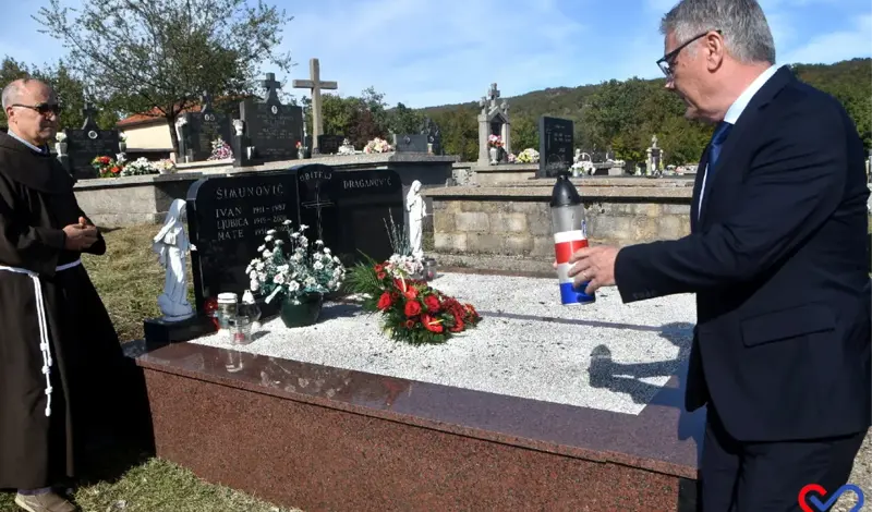 (FOTO/VIDEO) Grude se sjetile Bobana, Zadre, Marića, Šimunovića... Načelnik Grizelj: Dužni smo novim naraštajima prenositi ono što je nama ostavljeno