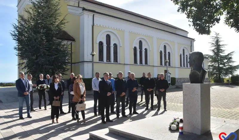 (FOTO/VIDEO) Grude se sjetile Bobana, Zadre, Marića, Šimunovića... Načelnik Grizelj: Dužni smo novim naraštajima prenositi ono što je nama ostavljeno