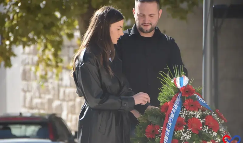 (FOTO/VIDEO) Grude se sjetile Bobana, Zadre, Marića, Šimunovića... Načelnik Grizelj: Dužni smo novim naraštajima prenositi ono što je nama ostavljeno