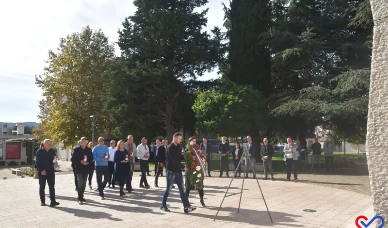 (FOTO/VIDEO) Grude se sjetile Bobana, Zadre, Marića, Šimunovića... Načelnik Grizelj: Dužni smo novim naraštajima prenositi ono što je nama ostavljeno