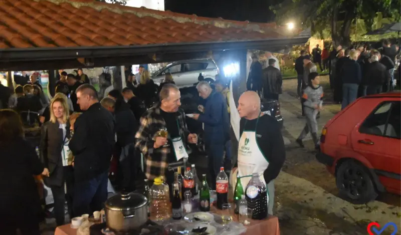 FOTO: Bili smo na Raštikijadi koja je okupila Hercegovinu i Dalmaciju! Od raštike pravili tortilje, baklave, sladoled...