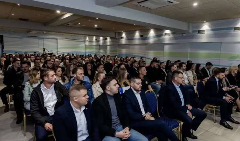 Okrugli stol pod nazivom ''Jačanje mladih poduzetnika- Jamstvo hrvatskog o(p)stanka u BiH''