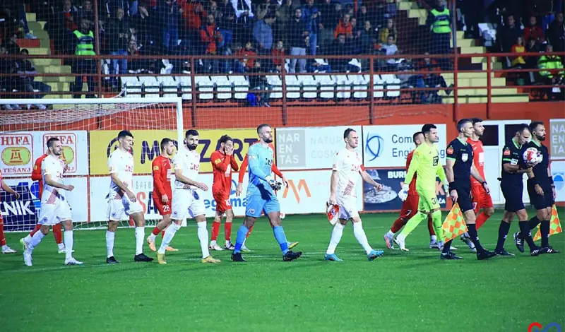 FOTO: Utakmica u kojoj je sport pao u drugi plan...