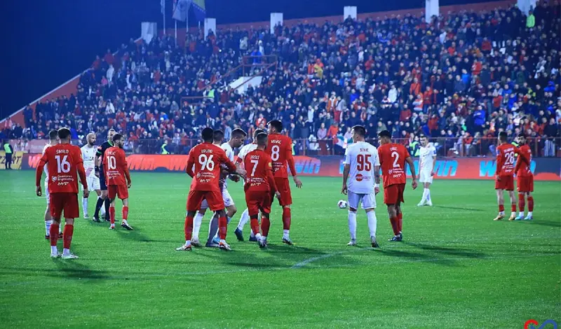 FOTO: Utakmica u kojoj je sport pao u drugi plan...