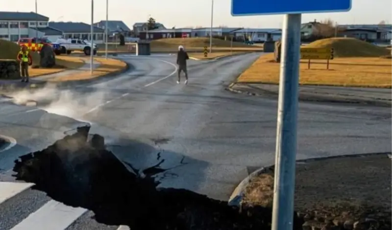 Grad Grindavik tone: Vulkanska nestabilnost bi mogla potrajati desetljećima