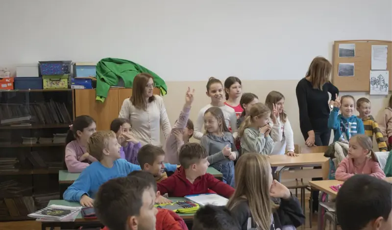 Auto-moto klub Široki Brijeg provodi akciju ''Počela je školska godina'' FOTO
