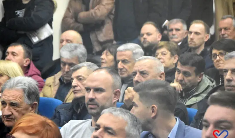 FOTO: Predstavljena knjiga o Hercegovki kojoj je u I. ratu ubijen otac, u II. muž, a u ratu u BiH sin i unuk