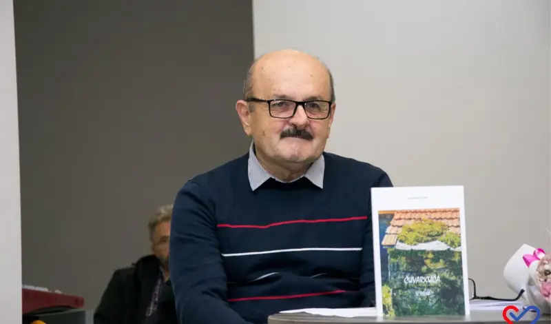 FOTO: Snježana Lovrić, pjesnikinja i slikarica podrijetlom iz Drinovaca, u prepunoj Kosači predstavila knjigu 'Čuvarkuća u tišini'