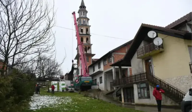 Inspekcija ruši toranj kojeg je samo jedan čovjek završio za Svi svete! Graditelj: Slijedio sam san, a danas sam tužan