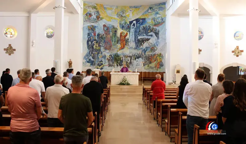 FOTO: Grude čuvaju sjećanje na predsjednika Matu Bobana, obilježeno 29 godina od smrti