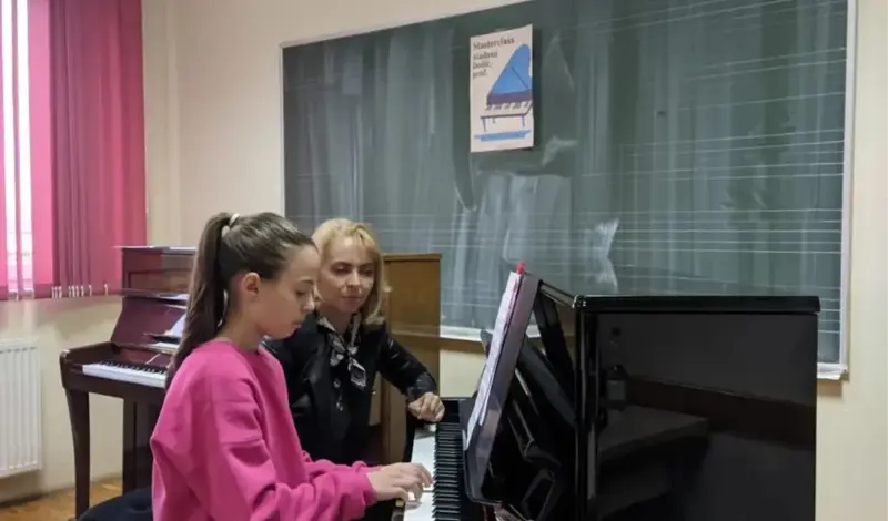 FOTO: Profesorica Slađana Dedić održala trodnevni seminar u Glazbenoj školi Grude