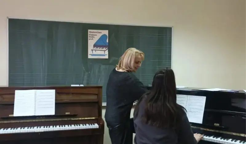 FOTO: Profesorica Slađana Dedić održala trodnevni seminar u Glazbenoj školi Grude