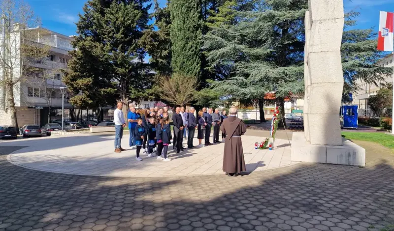 Održan 13. memorijalni, međunarodni rukometni turnir  ''Žrtve Kupresa ’92'' FOTO