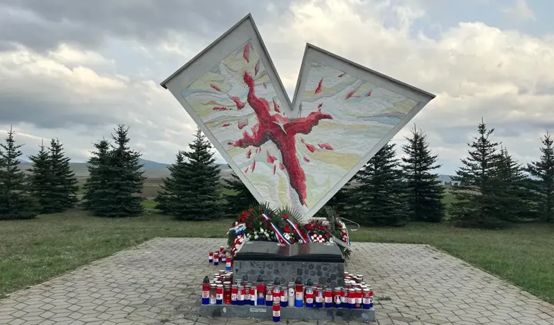 Kupres - Obilježena 32. obljetnica stradanja, otkriven i novi spomenik FOTO