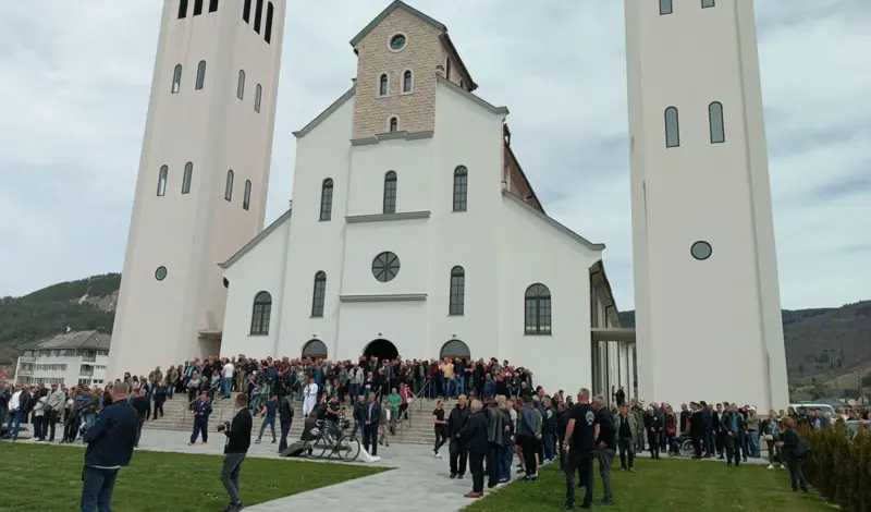 Kupres - Obilježena 32. obljetnica stradanja, otkriven i novi spomenik FOTO