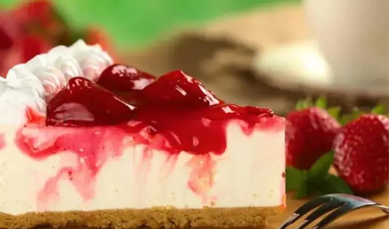 Zasladite vikend - Torta od jagoda s orašastim plodovima
