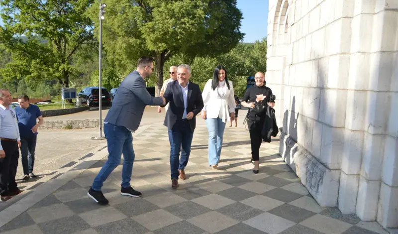 FOTO: Bili smo u Tihaljini. HDZ i Zvonko Milas tu su odradili završni skup! Ovog utorka krenulo glasovanje