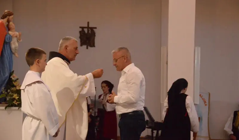 FOTO: Bili smo u Tihaljini. HDZ i Zvonko Milas tu su odradili završni skup! Ovog utorka krenulo glasovanje