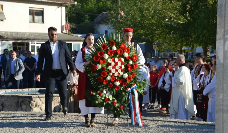 FOTO: Bili smo u Tihaljini. HDZ i Zvonko Milas tu su odradili završni skup! Ovog utorka krenulo glasovanje