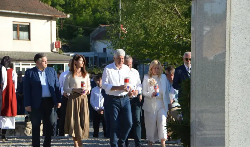 FOTO: Bili smo u Tihaljini. HDZ i Zvonko Milas tu su odradili završni skup! Ovog utorka krenulo glasovanje