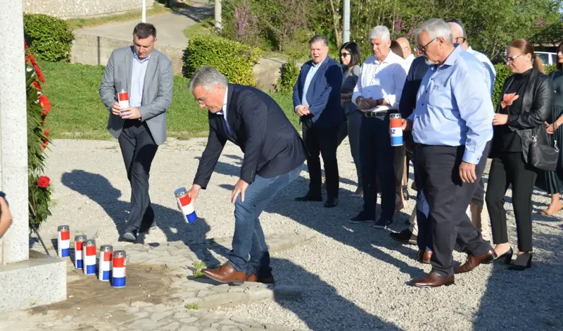 FOTO: Bili smo u Tihaljini. HDZ i Zvonko Milas tu su odradili završni skup! Ovog utorka krenulo glasovanje